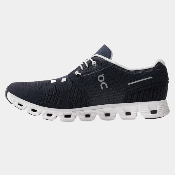 On Running Cloud 5 Trainers - Midnight/White