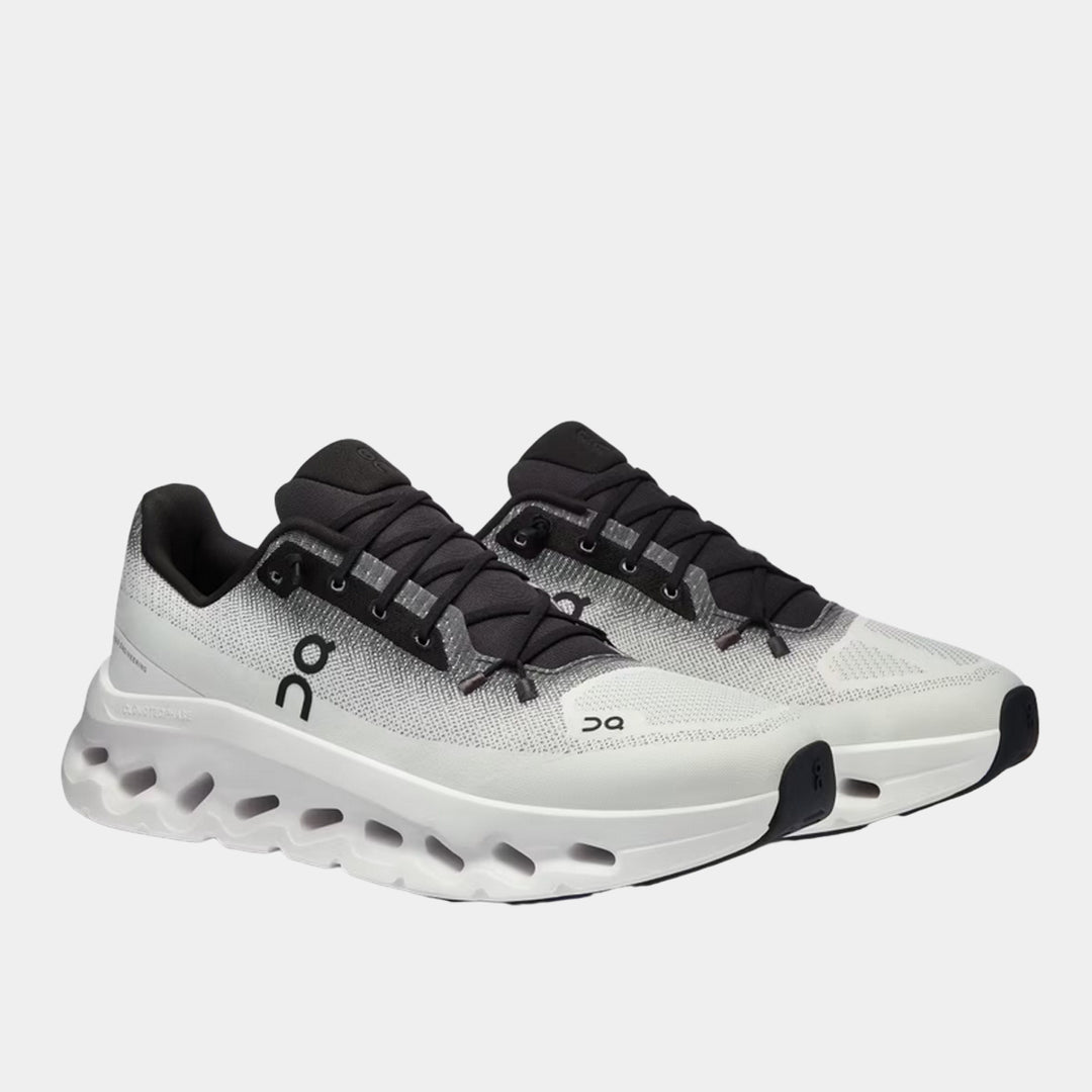 On Running Cloudtilt Trainers - Black/Ivory
