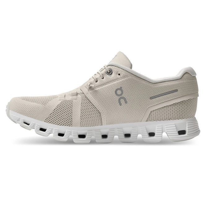 On Running Women Cloud 5 Trainers - Pearl/White