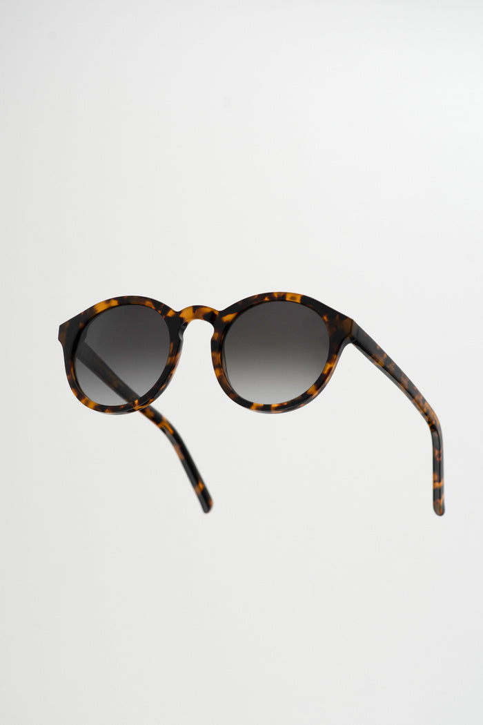 Monokel Eyewear - Barstow Havana Sunglasses - Gradient Grey Lens